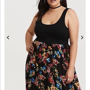 Torrid floral maxi dress NWT